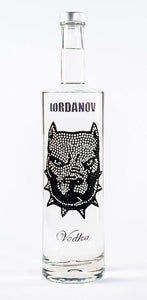 0,7 Liter Iordanov Vodka Diamond Skull Edition aus ca. 1000 Kristallen (57,00€ / L.)