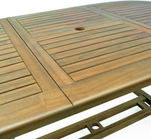Laden Sie das Bild in den Galerie-Viewer, Wetterfester ausziehbarer Gartentisch aus Eukalyptusholz 150 bis 200x100x74cm