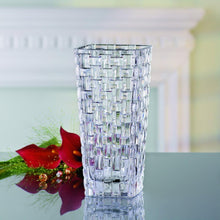 Laden Sie das Bild in den Galerie-Viewer, Schwere Vase Nova aus Glas, ca. 28 cm Höhe. Kristallglas.