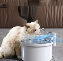 Laden Sie das Bild in den Galerie-Viewer, Kabelloser Akku-Katzenbrunnen 3,5 Liter – mit Sensor, Akku (4000 mAh), superleise, inkl. 3-Fach-Filter – Trinkbrunnen für Katzen