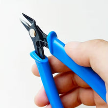 Laden Sie das Bild in den Galerie-Viewer, Industrietaugliche Kabelbinder Mini-Elektrikerzange – ideal für das Entfernen