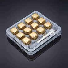 Laden Sie das Bild in den Galerie-Viewer, Coole Drinks, edle Form: Goldene 12er-Set Edelstahl Eiswürfel