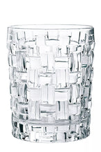 Laden Sie das Bild in den Galerie-Viewer, Nova Longdrinkglas und Whiskyglas, Wasserglas 18er Set, 3 Größen, Kristallglas