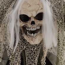 Laden Sie das Bild in den Galerie-Viewer, Animierte Halloween-Dekoration – Buckliger Skelettgeist mit Sound &amp; LED, 160 cm