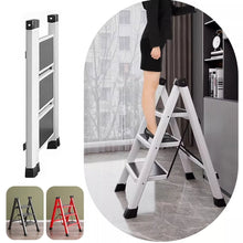 Laden Sie das Bild in den Galerie-Viewer, Dreistufige Klapptrittleiter, stabil, bis 250 kg belastbar. 3 Farben lieferbar.