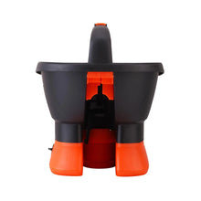 Laden Sie das Bild in den Galerie-Viewer, Salzstreuer mit Elektromotor. 5x schneller Salz streuen! Es war noch nie so schnell und einfach.