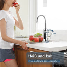 Laden Sie das Bild in den Galerie-Viewer, Wasserhahn Flxibel Armatur mit Durchlauferhitzer mit LED-Anzeige. Komplette 3000W Armatur mit Stromanschluss.