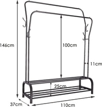 Laden Sie das Bild in den Galerie-Viewer, Kleiderständer aus Metall. Begehbarer Kleiderschrank. Messe, Zimmer, Unterkunft. Praktisch.