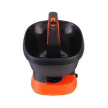 Laden Sie das Bild in den Galerie-Viewer, Salzstreuer mit Elektromotor. 5x schneller Salz streuen! Es war noch nie so schnell und einfach.