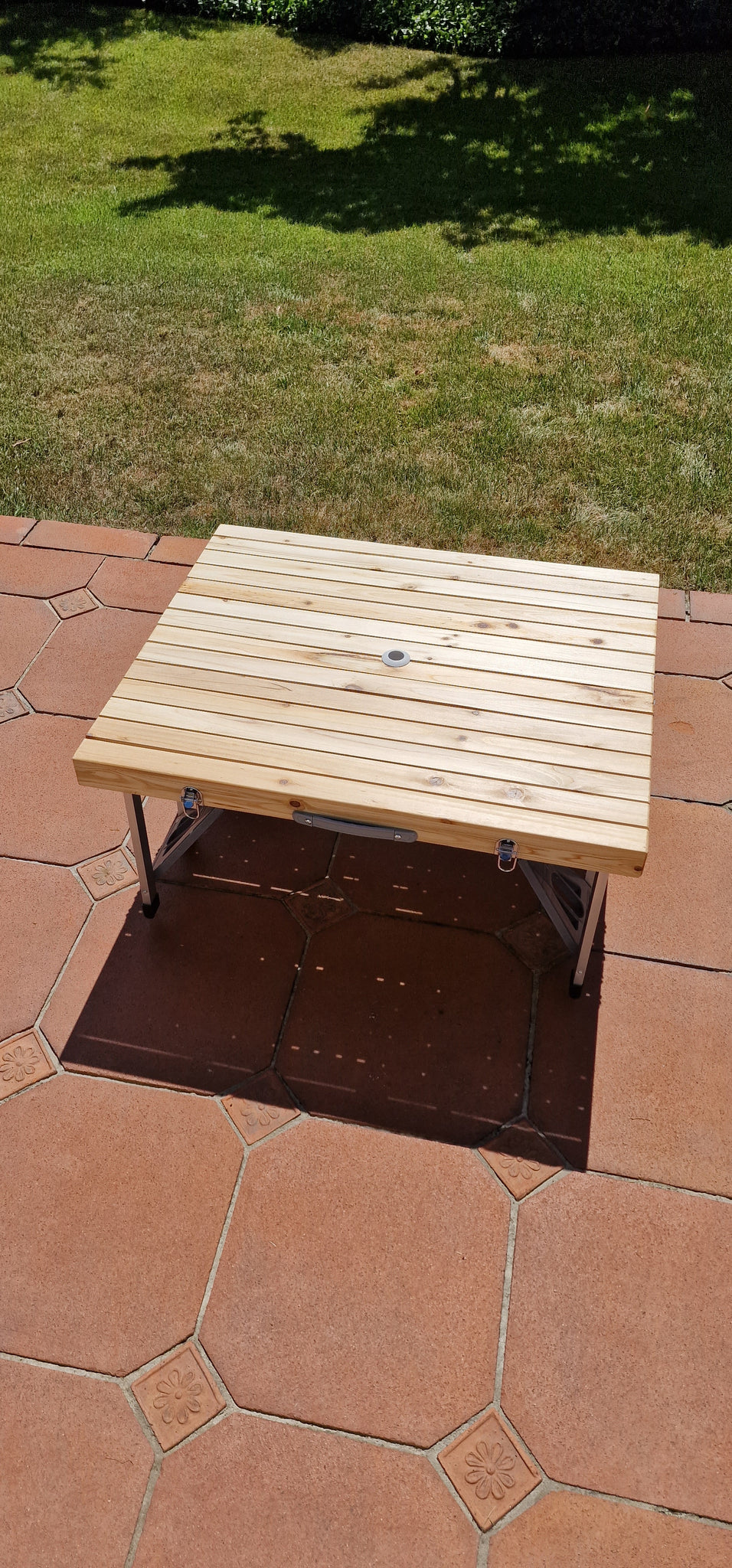 campingtisch koffertisch Alu Campingtisch Koffertisch mit Stühlen Klappbar Tragegriff Schirmhal – Premium Box GmbH