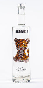 0,7 Liter Iordanov Vodka Diamond Skull Edition aus ca. 1000 Kristallen (57,00€ / L.)