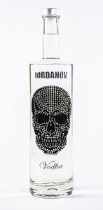 0,7 Liter Iordanov Vodka Diamond Skull Edition aus ca. 1000 Kristallen (57,00€ / L.)