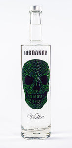 0,7 Liter Iordanov Vodka Diamond Skull Edition aus ca. 1000 Kristallen (57,00€ / L.)