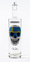 Laden Sie das Bild in den Galerie-Viewer, 0,7 Liter Iordanov Vodka Diamond Skull Edition aus ca. 1000 Kristallen (57,00€ / L.)