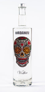 0,7 Liter Iordanov Vodka Diamond Skull Edition aus ca. 1000 Kristallen (57,00€ / L.)